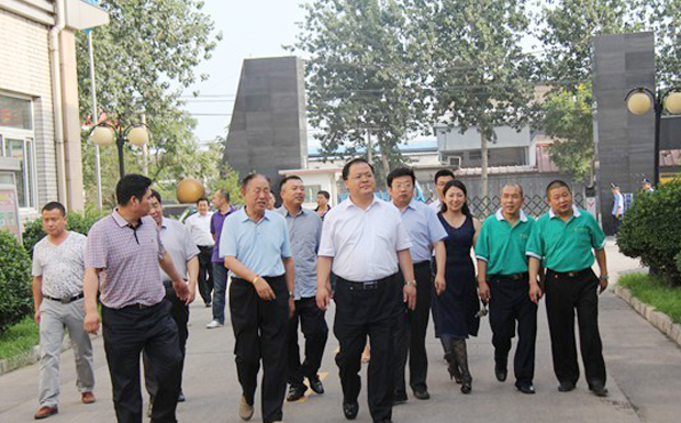 發(fā)展不忘本，心系家鄉(xiāng)情——尹市長(zhǎng)蒞臨我公司實(shí)地訪問(wèn)